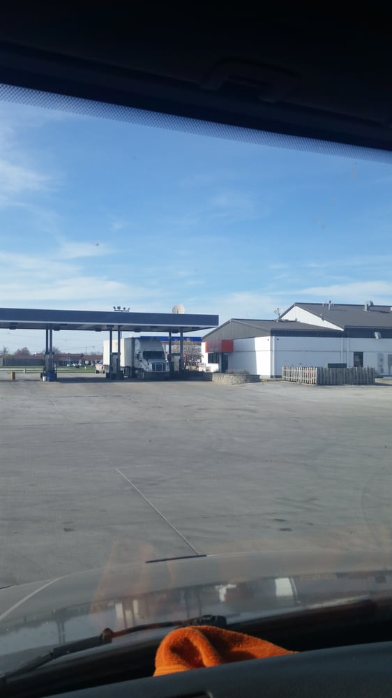 MOBERLY TRAVEL CENTER Updated August 2024 600 E Highway 24, Moberly