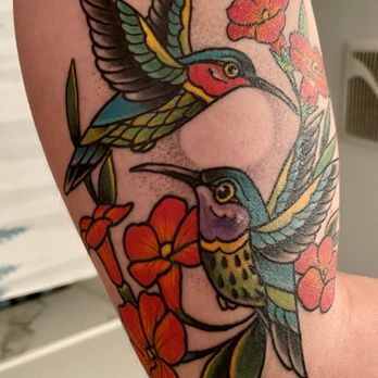 Remington Tattoo Parlor - Two hummingbirds in an American traditional style representing two lost loved ones. - Tattoo Near Me - San Diego, California