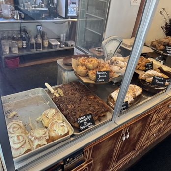 Bee Kind Bakery & Catering - Caterers Near Me - Dunsmuir , California