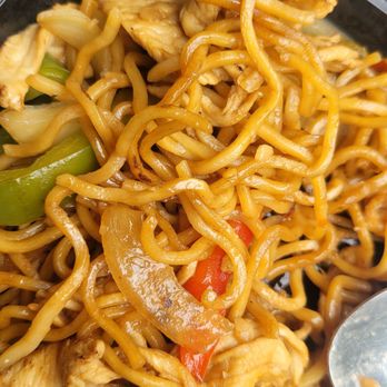 Suree Thai - Drunken Chow Mein noodles - Thai Near Me - Santa Ana, California