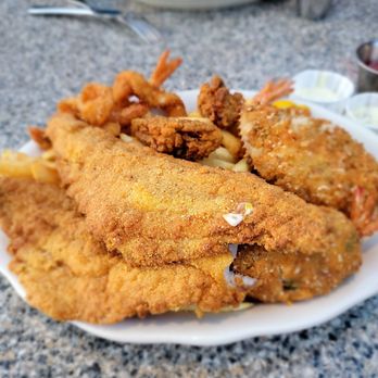 Pappadeaux Seafood Kitchen - Seafood Platter - Cajun/Creole Near Me - Austin, Texas Pappadeaux Seafood Kitchen - Seafood Platter - Cajun/Creole Near Me - Austin, Texas