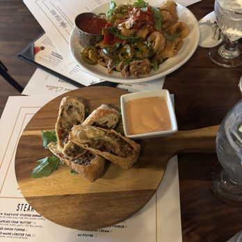 Prime One Eleven - Philly Cheesesteak Eggrolls, calamari - Beer, Wine & Spirits Near Me - Trumbull, Connecticut