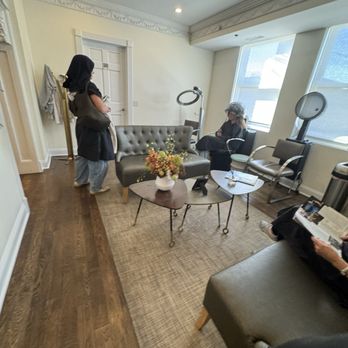 Paul Rehder Salon - Hair Salons Near Me - Winnetka, Illinois
