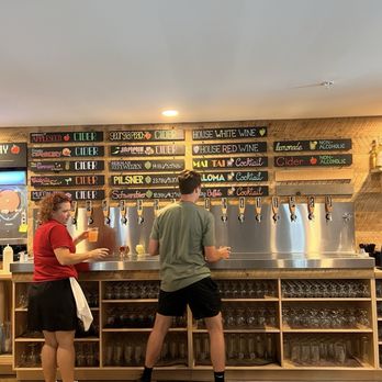 Urban Apples - Cider menu & bar - Cideries Near Me - Westfield, Indiana