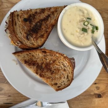 Sam's Log Cabin - Breakfast & Brunch Near Me - Albany, California Sam's Log Cabin - Breakfast & Brunch Near Me - Albany, California