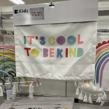 Kohl's - Cute decor - Department Stores Near Me - CANTON, Connecticut