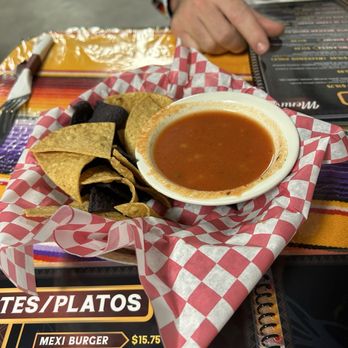 Mexitli Restaurant - Chips and salsas - Mexican Near Me - Omaha, Nebraska