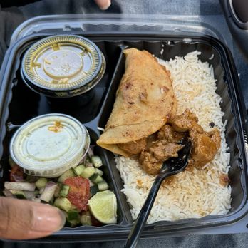 MexiKhana - Chicken Karahi Rice Plate with a side of Chicken Karahi Taco - Food Trucks Near Me - Portland, Oregon MexiKhana - Chicken Karahi Rice Plate with a side of Chicken Karahi Taco - Food Trucks Near Me - Portland, Oregon