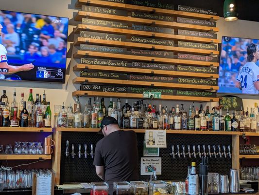 Uptown Hophouse by null