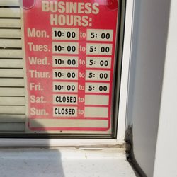 Eyeglass Repair Shop - Yelp has the hours listed wrong.