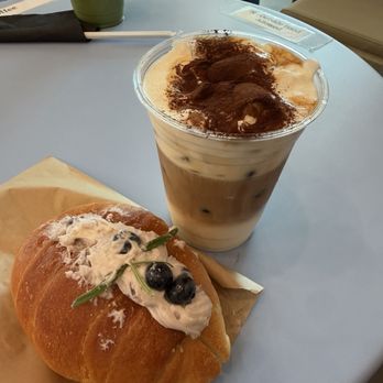 Concerto Coffee - Signature latte - Coffee & Tea Near Me - Los Angeles, California Concerto Coffee - Signature latte - Coffee & Tea Near Me - Los Angeles, California