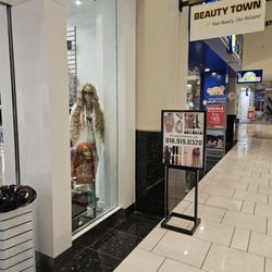 Beauty Town - The view from the mall