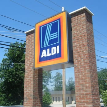 ALDI - Grocery Near Me - Cranston, Rhode Island