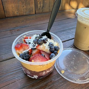 Dos Palmas Cafe - Açaí bowl - Coffee & Tea Near Me - San Diego, California