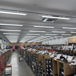 DSW Designer Shoe Warehouse