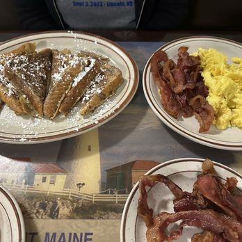 Beacon Restaurant - French toast Scrambled eggs Bacon - Breakfast & Brunch Near Me - Wichita, Kansas