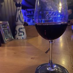 Niche Wine Lounge - Salute!