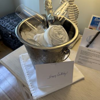 Candleberry Inn on Cape Cod - Bed & Breakfast Near Me - Brewster, Massachusetts Candleberry Inn on Cape Cod - Bed & Breakfast Near Me - Brewster, Massachusetts