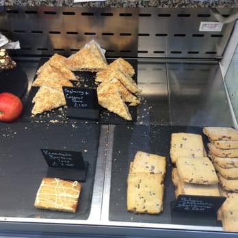 Yumm Cafe - Cafes Near Me - Zellig, XWM