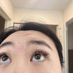 The Lash Lounge - So messy, short, uneven, so many gap. Worst than a child's work. ABSOLUTELY UNACCEPTABLE.