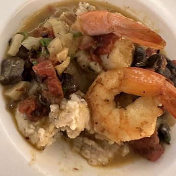 Hominy Southern Kitchen - Shrimp and grits - Southern Near Me - Carbondale, Colorado