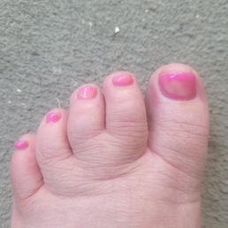 Polish coming off on 2nd day. Polish coming off on 2nd day.
