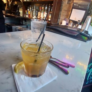 Huey's On the River - Excellent Amaretto sour - Cajun/Creole Near Me - Savannah, Georgia Huey's On the River - Excellent Amaretto sour - Cajun/Creole Near Me - Savannah, Georgia