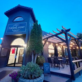 Turning Point Restaurant - Entrance and outdoor seating - Pizza Near Me - Golden, British Columbia Turning Point Restaurant - Entrance and outdoor seating - Pizza Near Me - Golden, British Columbia
