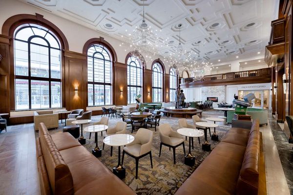 Hotel Fort Des Moines, Curio Collection by Hilton by null