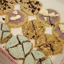 12 pack with cookie cutter! 12 pack with cookie cutter!