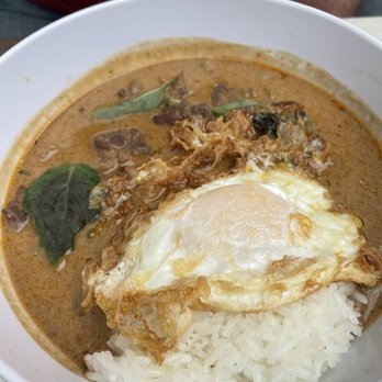 POST Houston - Beef Panang - Music Venues Near Me - Houston, Texas POST Houston - Beef Panang - Music Venues Near Me - Houston, Texas