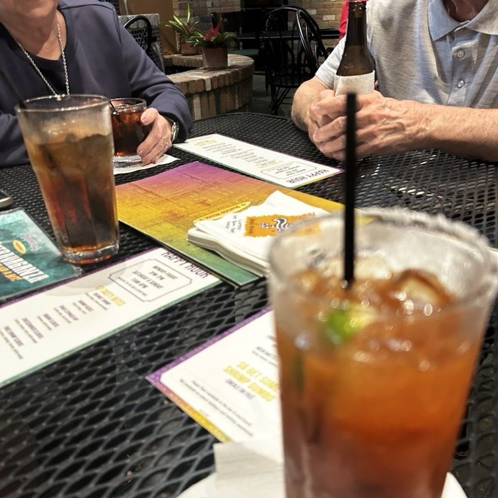 Babin's Seafood House - Drinks and bar bites - Seafood Near Me - Shenandoah, Texas
