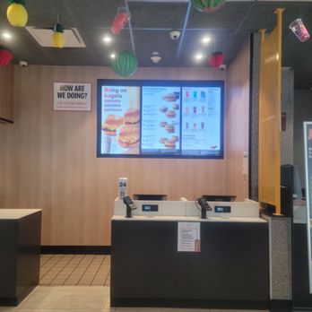 McDonald's - Counter. - Fast Food Near Me - Valley Stream, New York McDonald's - Counter. - Fast Food Near Me - Valley Stream, New York