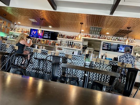 Finley's Round Rock by null
