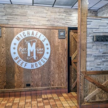 Michael's Beef House - Michael's: Restrooms - Hot Dogs Near Me - Oak Park, Illinois
