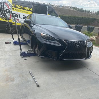 GoMobile Tires - Didn't have a problem jacking the car up on the driveway - Tires Near Me GoMobile Tires - Didn't have a problem jacking the car up on the driveway - Tires Near Me