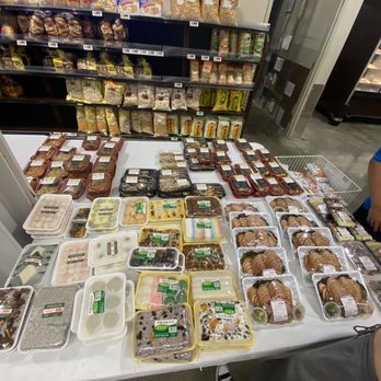 H Mart - Kaka’ako - Got foods by front checkout - Grocery Near Me - Honolulu, Hawaii