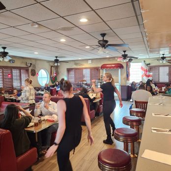 Annie's Cafe - Temecula - Breakfast & Brunch Near Me - Temecula, California Annie's Cafe - Temecula - Breakfast & Brunch Near Me - Temecula, California