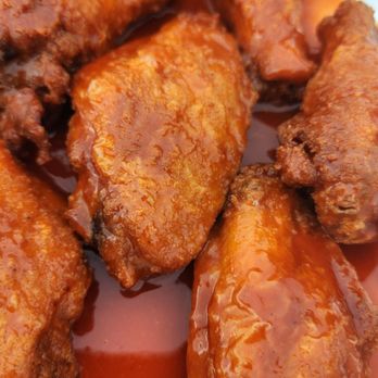 B&J Drive-In - Chicken Wangs - Burgers Near Me - Ventura, California B&J Drive-In - Chicken Wangs - Burgers Near Me - Ventura, California