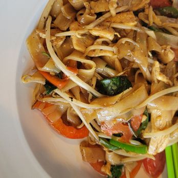Chokh Di Noodle House - Drunken noodles - Thai Near Me - Indian Trail, North Carolina Chokh Di Noodle House - Drunken noodles - Thai Near Me - Indian Trail, North Carolina