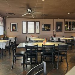 Cafe Da Lat - Seating.