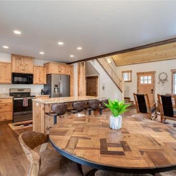 Experience Montana Cabins - dream catcher cabin - Vacation Rentals Near Me - Bigfork, Montana Experience Montana Cabins - dream catcher cabin - Vacation Rentals Near Me - Bigfork, Montana