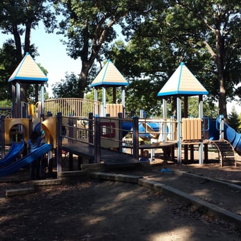 Phillips Park Zoo - Playground. - Zoos Near Me - Aurora, Illinois