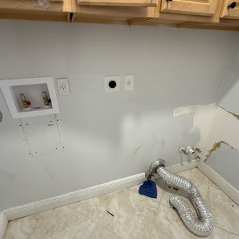 Apex One Home Inspections - Washer waterline broken - Home Inspectors Near Me - Miami, Florida Apex One Home Inspections - Washer waterline broken - Home Inspectors Near Me - Miami, Florida