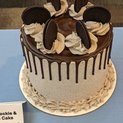 Happily Desserted - Oreo Cookie & Cream Cake