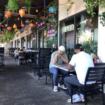 Pho Bar Vietnamese Kitchen - High class outdoor dining area for pho. - Vietnamese Near Me - Davie, Florida Pho Bar Vietnamese Kitchen - High class outdoor dining area for pho. - Vietnamese Near Me - Davie, Florida