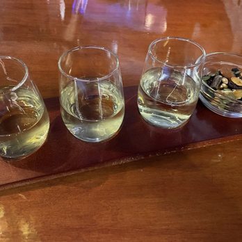 The Lush Garden - White wine flight - Lounges Near Me - Anniston, Alabama The Lush Garden - White wine flight - Lounges Near Me - Anniston, Alabama
