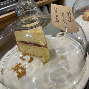 Victoria Coffee House - Victorian sponge - Coffee & Tea Near Me - Moreton-in-Marsh, GLS Victoria Coffee House - Victorian sponge - Coffee & Tea Near Me - Moreton-in-Marsh, GLS