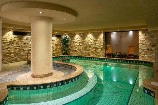 Banff Caribou Lodge & Spa by null