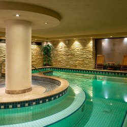 Banff Caribou Lodge & Spa - Banff Caribou Lodge & Spa Hot Pool